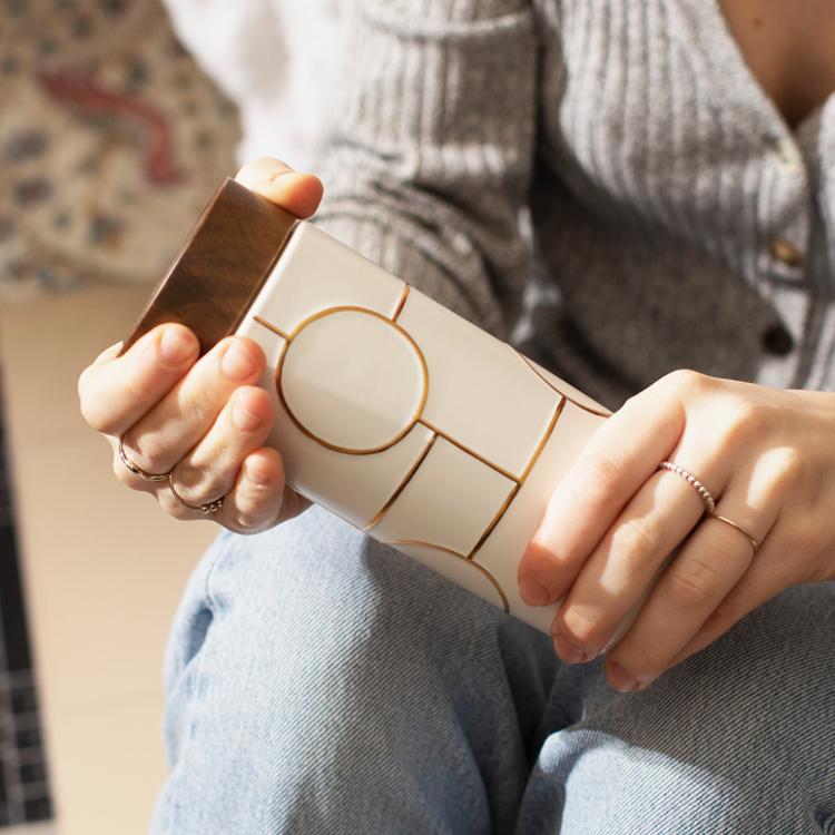 【乾唐軒活瓷】夢想隨身杯 - 雙層仿木紋蓋 牙白描金 附精美禮盒