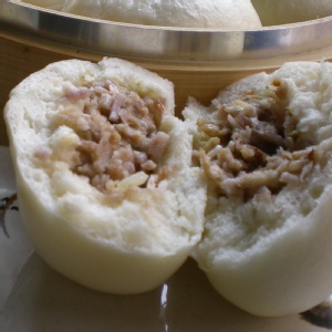 芋頭肉包 特價：$22