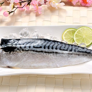 【愛上新鮮】薄鹽鯖魚(2片/包) 特價：$99