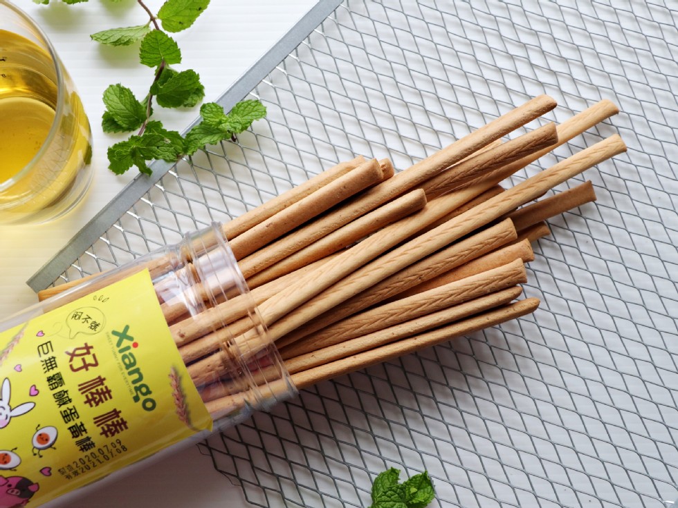 冠不就，好棒棒，巨無霸鹹蛋黃棒。