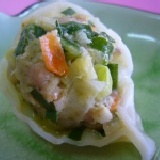 手工綜合餃 嚴選溫體後腿肉+精選高麗搭配新鮮韮菜 特價：$150