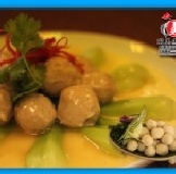 安平蝦仁丸 使用草蝦(顏色較青)安平特產火燒蝦(顏色較紅) 特價：$190