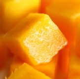 一箱5斤裝‧ 6 顆 特價：$600