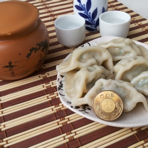 波霸爆漿高麗菜豬肉水餃 特價：$259