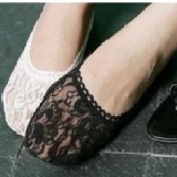 【艾佳】蕾絲花邊 時尚隱型襪 船襪 23-25公分適合 黑色 特價：$10
