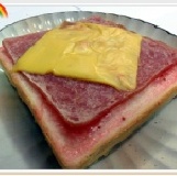 草莓+起司火腿 特價：$20