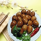 【食尚玩家專訪】鴨霸王國煙燻小鳥蛋 小巧美味一口會接著一口喔! 原價3粒10特價【20粒50元】