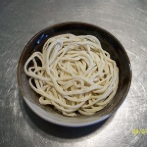 手工拉麵條