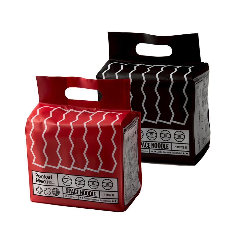 花椒麻醬，PACE NOODLE 古早味油蔥，Classic Taiwanese Fried Shallot ✶✶。