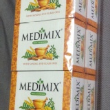 Medimix美秘使草本檀香皂(橘色) 如不拆封每條是10個 特價：$55