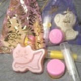 主購滿額禮(造型香磚) 開團滿$1500就送一組美人包，滿$3000送二組！