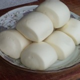 手工鮮奶小饅頭 (8顆裝)使用林鳯營鮮奶(不加水) 特價：$65