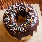 黑巧克米彩南瓜甜甜圈 特價：$15
