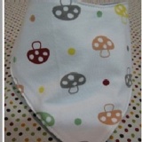 可愛小磨菇 三角巾 特價：$100