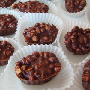 比利時58%黑巧克力米果 特價：$100