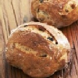 加州核桃麵包 口感扎實，越嚼越香！