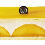 訂購滿5000元的主購禮~芒果芙蓮長條蛋糕(季節限定品) 愛合購訂購專屬開箱禮,訂購滿5000元即贈