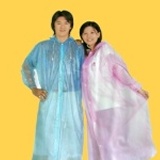 【三和牌批發賣場】透明QQ前開式雨衣--果凍雨衣--批發價 --優質透明的質感 (購物專線:0915512920)一次購買2000元以上.免運費