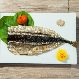 戀秋刀- 遠洋頂級特大號 日式薄鹽秋刀魚