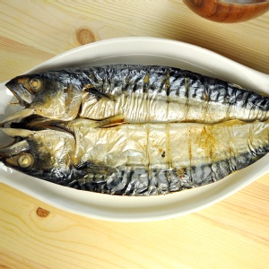特大號挪威薄鹽鯖魚 特價：$85