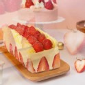 鮮草莓長條蛋糕 (季節限定)