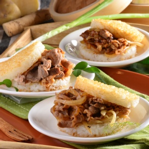 喜生米漢堡綜合包-牛老大