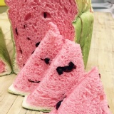 超夯西瓜吐司(半條6片裝 )~每日限量40包 特價：$40