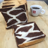 動物園吐司系列(長頸鹿)-6片半條 特價：$50