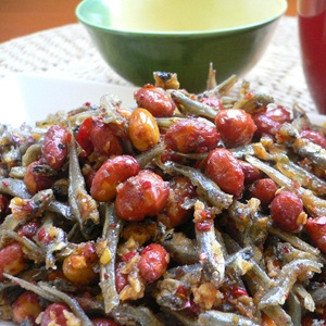 【展源食品行】現炒小魚乾花生.香脆美味.嚴選小菜.中元節禮盒優惠. 特價：$100