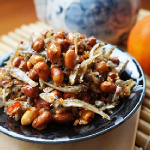 【展源食品行】現炒小魚乾花生.香脆美味.嚴選小菜.中元節禮盒優惠. 特價：$100