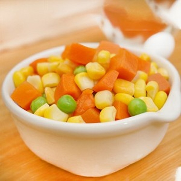 三色蔬菜 (紅蘿蔔丁、甜玉米、青豆)