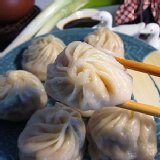 純手工鮮肉湯包 特價：$120