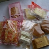 千層杏仁酥+銅鑼燒+手工鳳梨酥+手工杏仁瓦片+蜂蜜蛋糕+法式牛軋糖=綜合試吃分享價100元