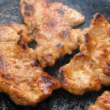 【紅洋蔥創義廚房】泰式酸辣梅花豬(生品)