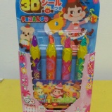 日本不二家鉛筆巧克力，隨機送3D卡片一張，一片有四隻