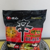 韓國農心頂級黑色辛拉麵，江南大叔代言款