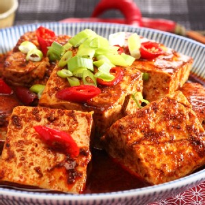 【香】千里香麻辣臭豆腐 - 含臭豆腐10片及獨門秘方鍋底醬料 - 完全密封包裝 特價：$150