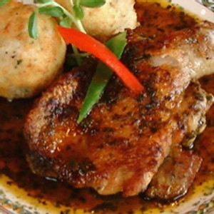 紅洋蔥低醣 義大利香草雞腿 600g (生食)