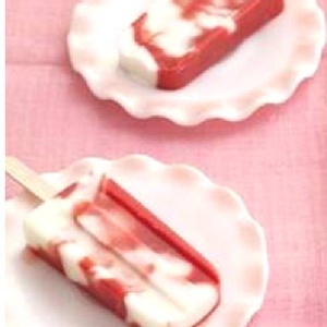小確幸草莓煉乳冰棒