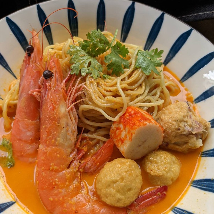 （叻沙海鮮）秘製拉麵 一人份。有湯有料，吃得飽也吃得巧