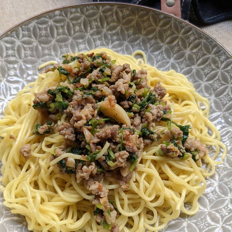 雪菜肉燥 醬創意乾麵 水煮2分鐘（冷凍可直接下鍋）