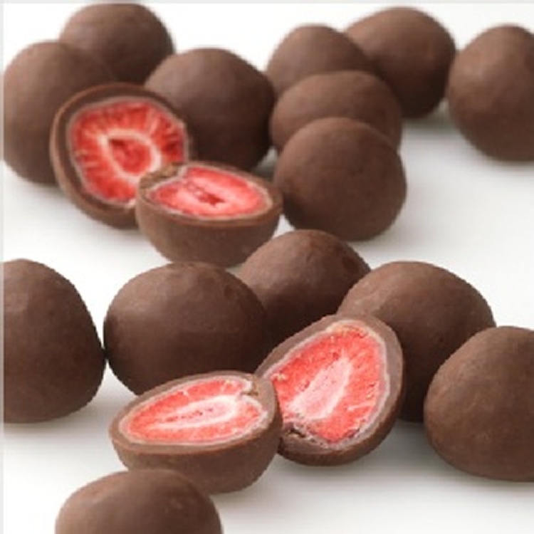 六花亭白巧克力草莓、黑巧克力草莓