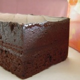 濃情巧克力蛋糕 (18x7.5x5.5±0.5公分) 原價:220元 網路促銷價160元