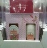 瑰柏翠 沐浴乳+身體乳液禮盒 -薔薇玫瑰 薔薇玫瑰 特價：$699