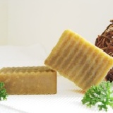 天然ㄟ尚賀 ~ 薏仁綠豆粉淨白洗顏皂 一般肌、中油 蜜梨香精 週年慶下殺66折 ~ 限量低價回饋 機會難得 敬請把握！