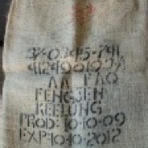 蜂屋~《咖啡麻布袋》買5個就送，蜂屋-熱情咖啡豆半磅 特價：$80