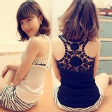 2012時尚女裝新款春裝鏤空蕾絲邊荷葉領勾花百搭吊帶內搭衫 特價：$100