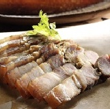 【炭燒胡椒鹹豬肉】 超夯商品採用上等腹脅肉‧頂級黑胡椒香味‧每包約切片約20片