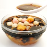 仙草白木耳湯圓