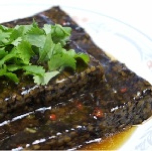 【養生藥膳米血】 超夯新商品‧需加熱‧藥膳口味‧不辣的喔‧每包約 220 公克〈9/30止買一送一〉 特價：$35